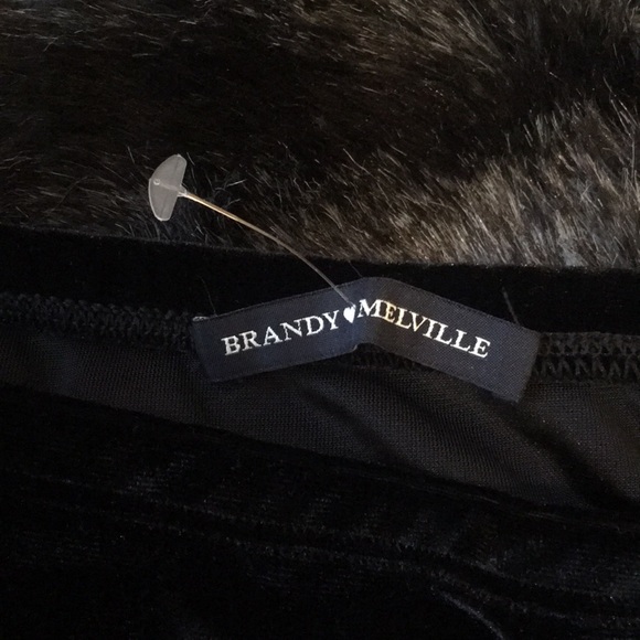 Brandy Melville Black Velvet Skirt - Picture 2 of 2